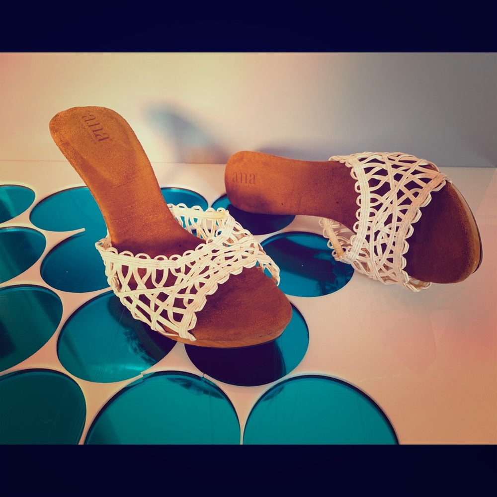 Clogs 9